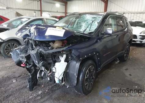 2019 Jeep Compass Trailhawk 4X4 из США, поврежденный, VIN 3C4NJDDB8KT748054